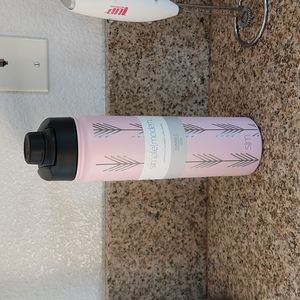Simple modern 22 oz flask